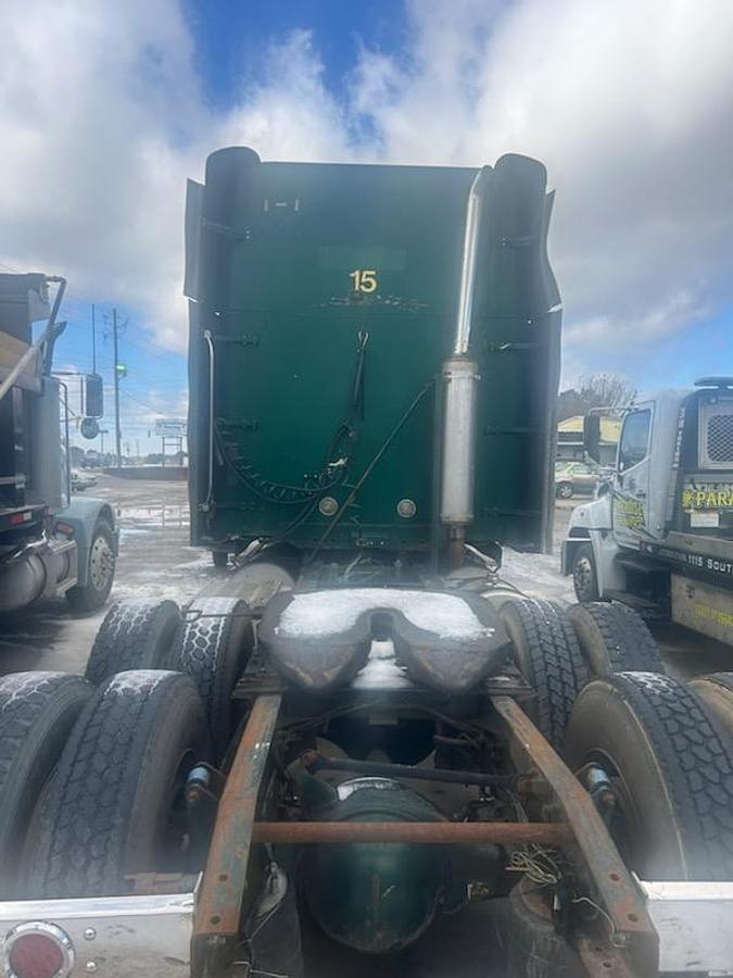 Used 2005 Freightliner Cascadia