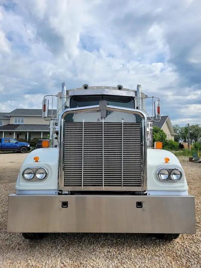Used 1979 Kenworth W900A Grain Truck