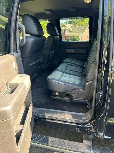 Used 2011 Ford Super Duty F-250 SRW Lariat