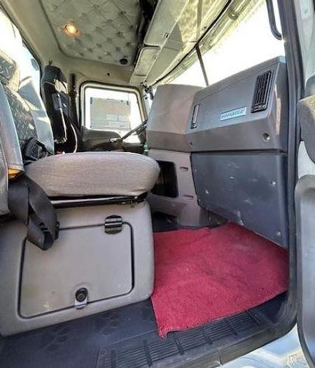 Used 2014 Mack PINNACLE CHU613