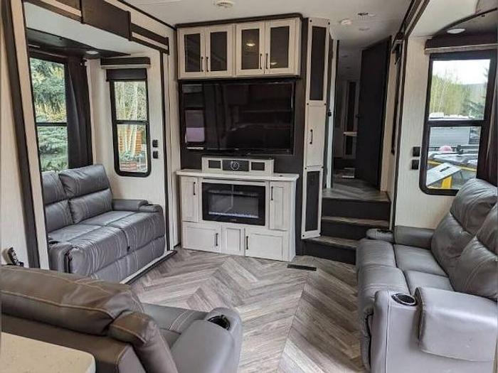 Used 2022 Heartland Cyclone 4006