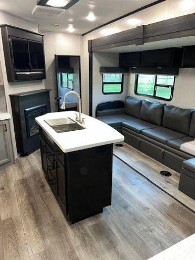 Used 2021 Highland Ridge Mesa Ridge XLT 364BHS