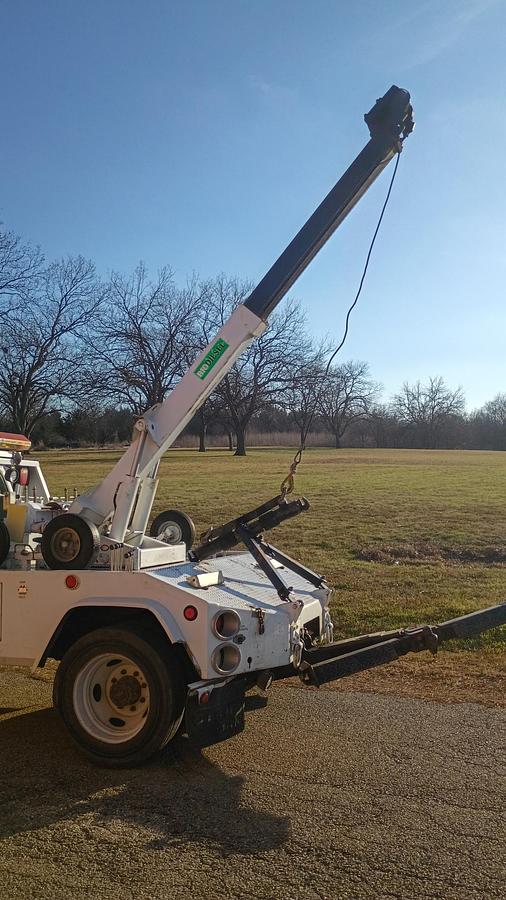 Used 2002 Ford F450 Recover Truck with Boom
