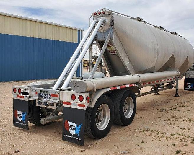 Used 2016 Stevens 42ft Dry Bulk Tank Trailer