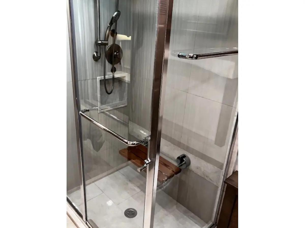 Used 2022 Entegra Anthem 44W Class A Motorhome