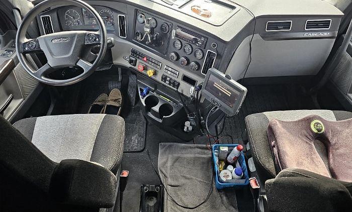 Used 2020 Freightliner CASCADIA 126