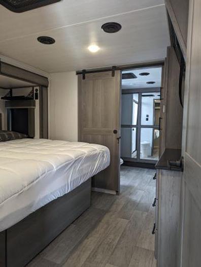 Used 2022 Keystone Montana 3931FB