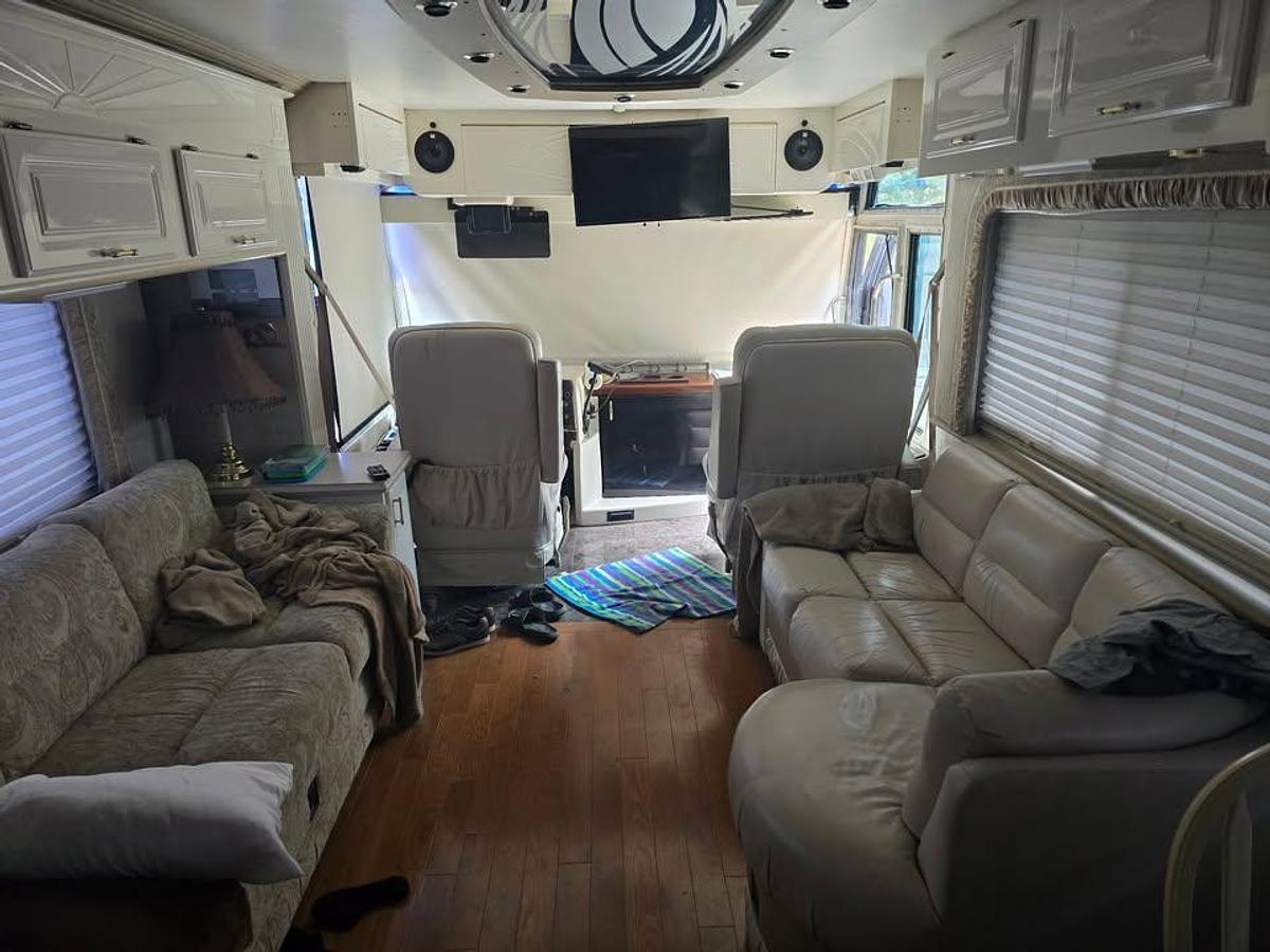 Used 2002 Gulfstream Tourmaster