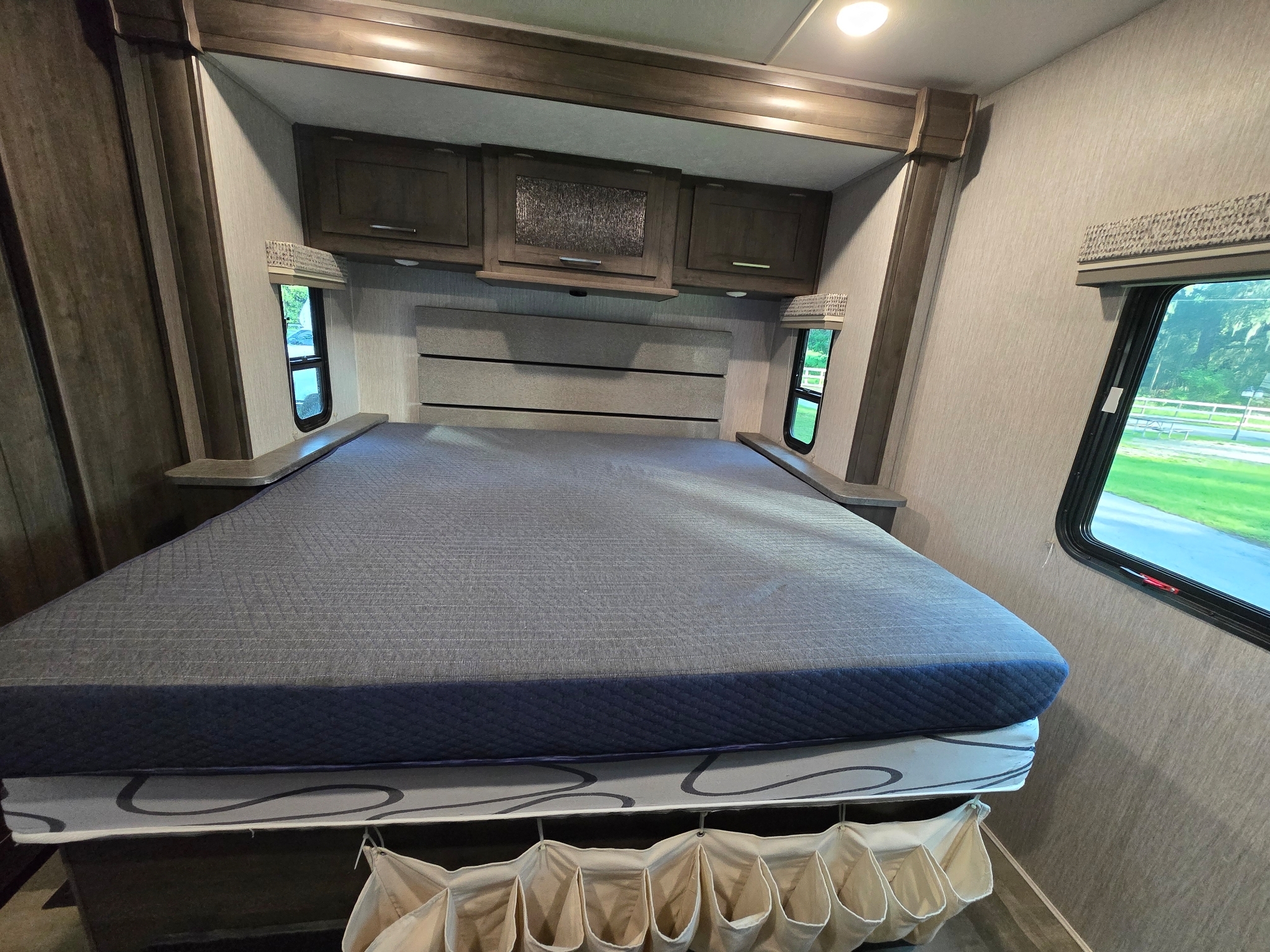 Used 2022 Coachmen Pursuit 31TS Class A Motorhome