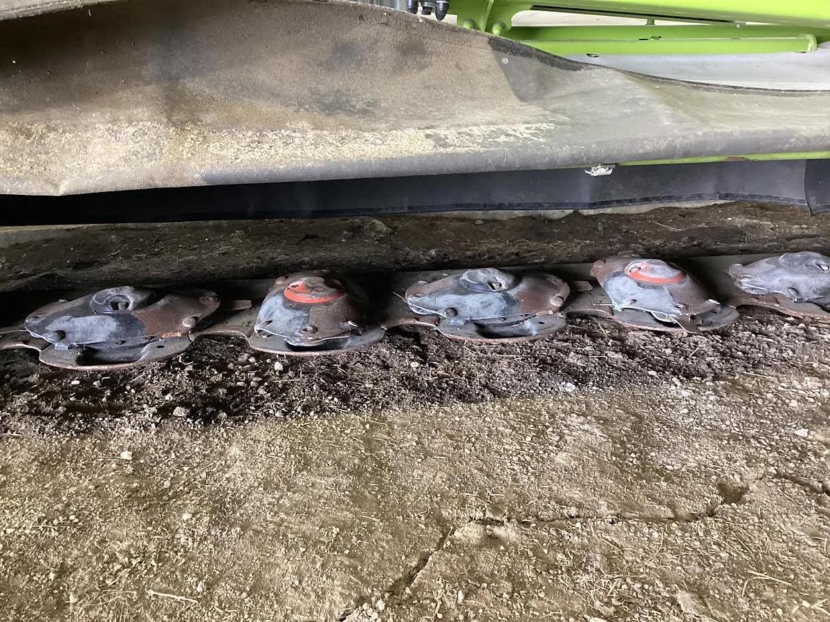 Used 2022 Claas 3600 F Disco and Claas Disco 1100 Trend Disc Mower