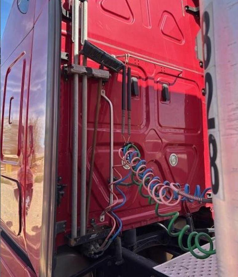 Used 2017 Freightliner Cascadia 125 Evolution