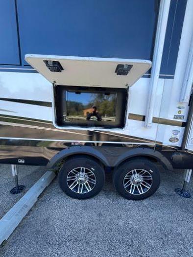 Used 2024 Jayco Pinnacle 36KPTS