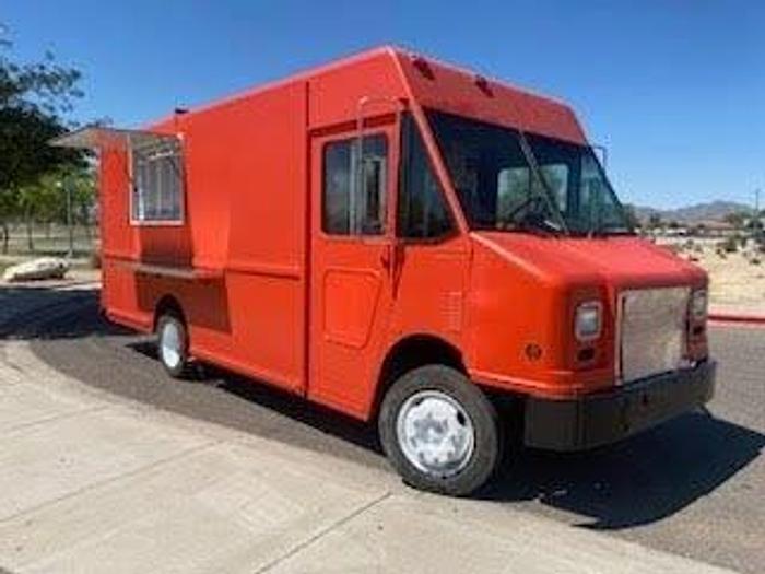 Used 1999 Freightliner Food Truck