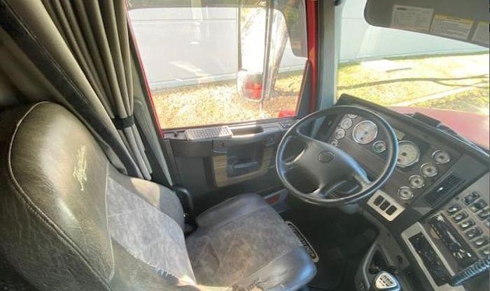 Used 2019 Freightliner 122SD