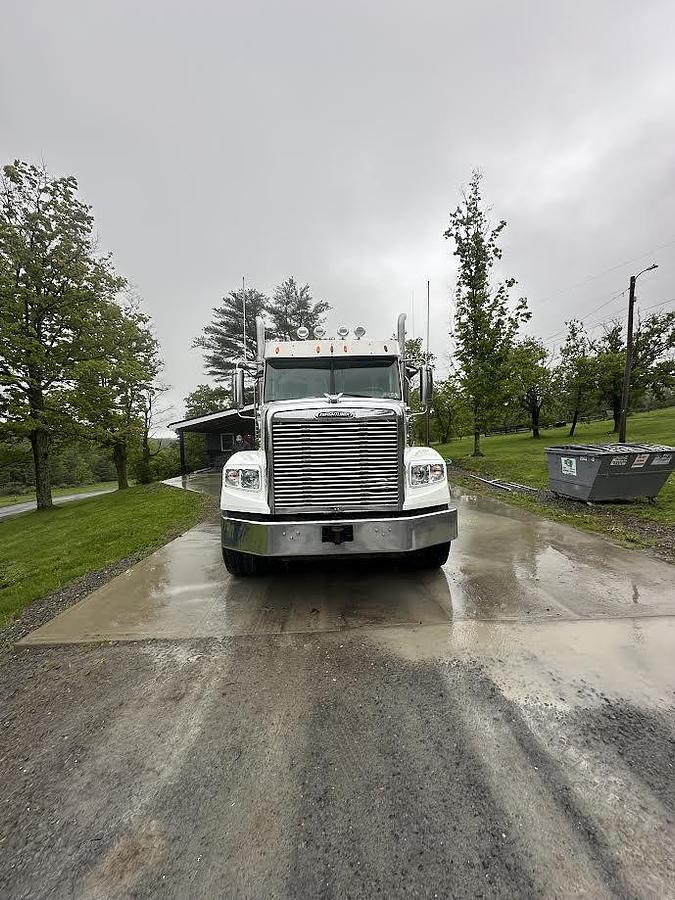 Used 2013 Freightliner Coronado