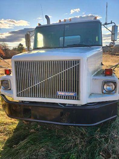 Used 1995 GMC 4300 Gal SS Tanker Truck