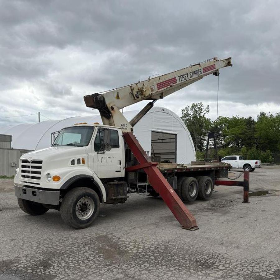 Used 1999 Terex TC4792 Mounted on 1999 Sterling LT7500