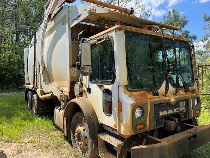 Used 2021 Mack Mammoth Front Loader Garbage Truck