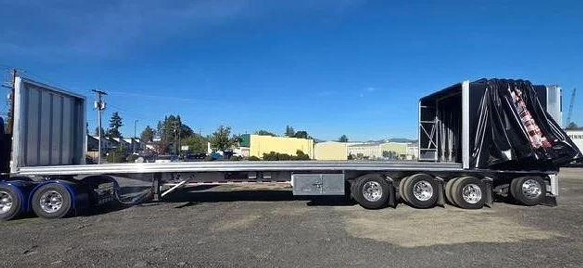 Used 2026
WILSON 53 ft x 102 in Curtain Side