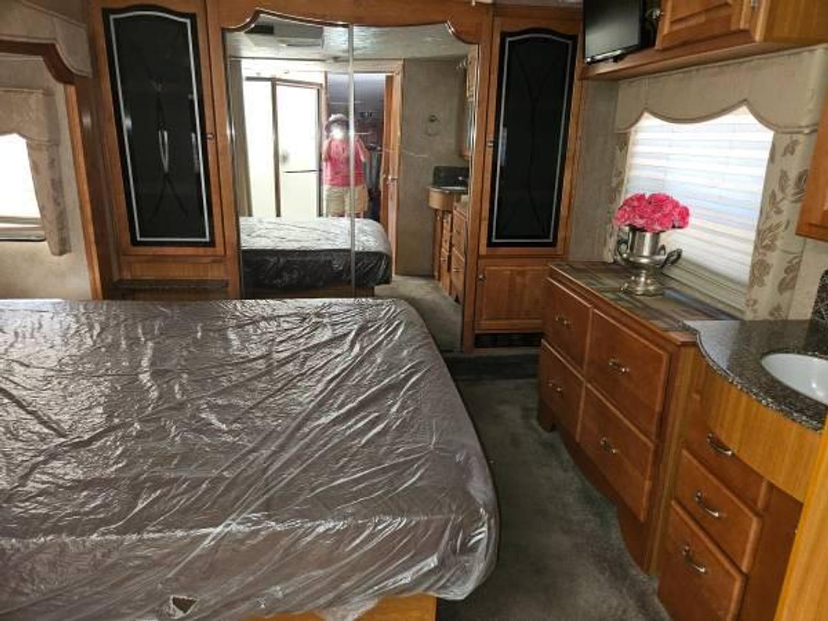 Used 2007 Alpenlite Fifth Wheel Trailer