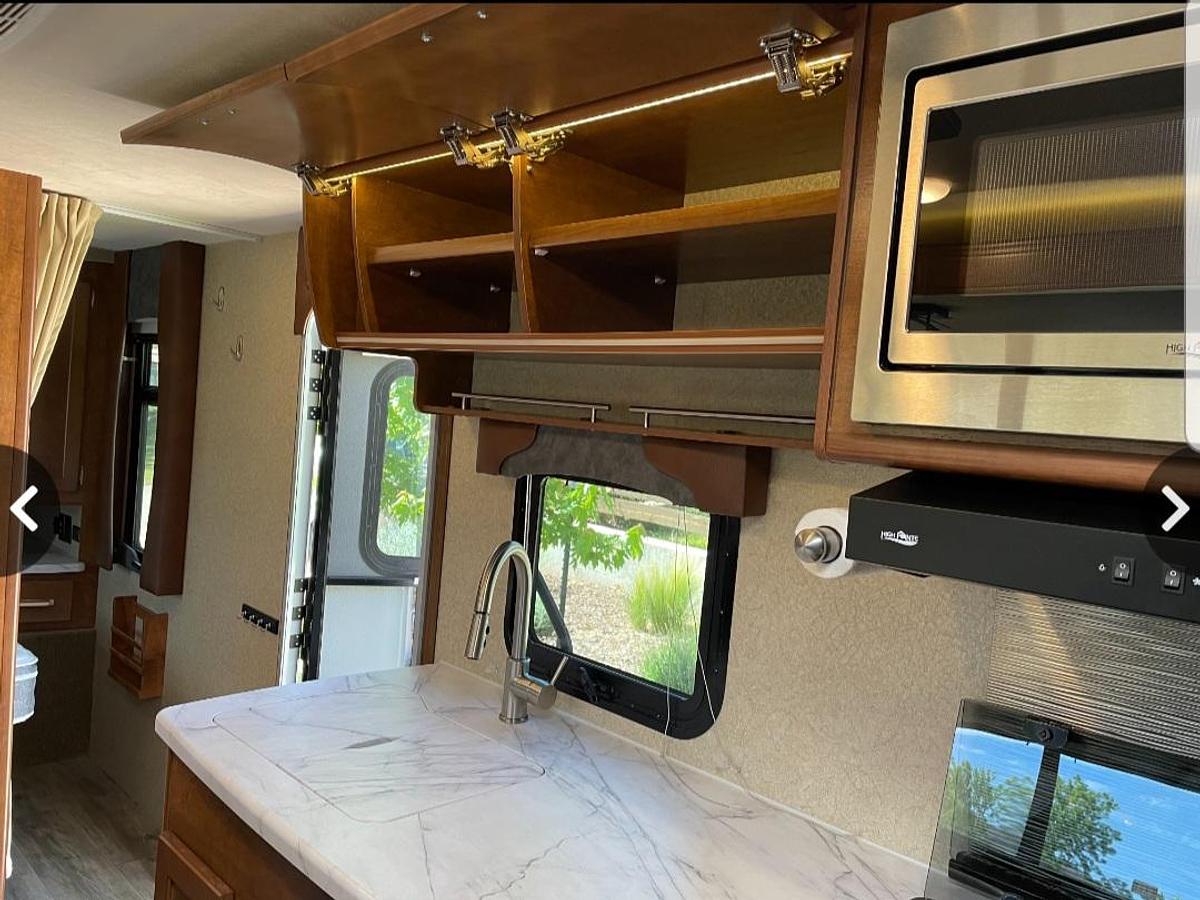 Used 2021 Lance 2295 Travel Trailer