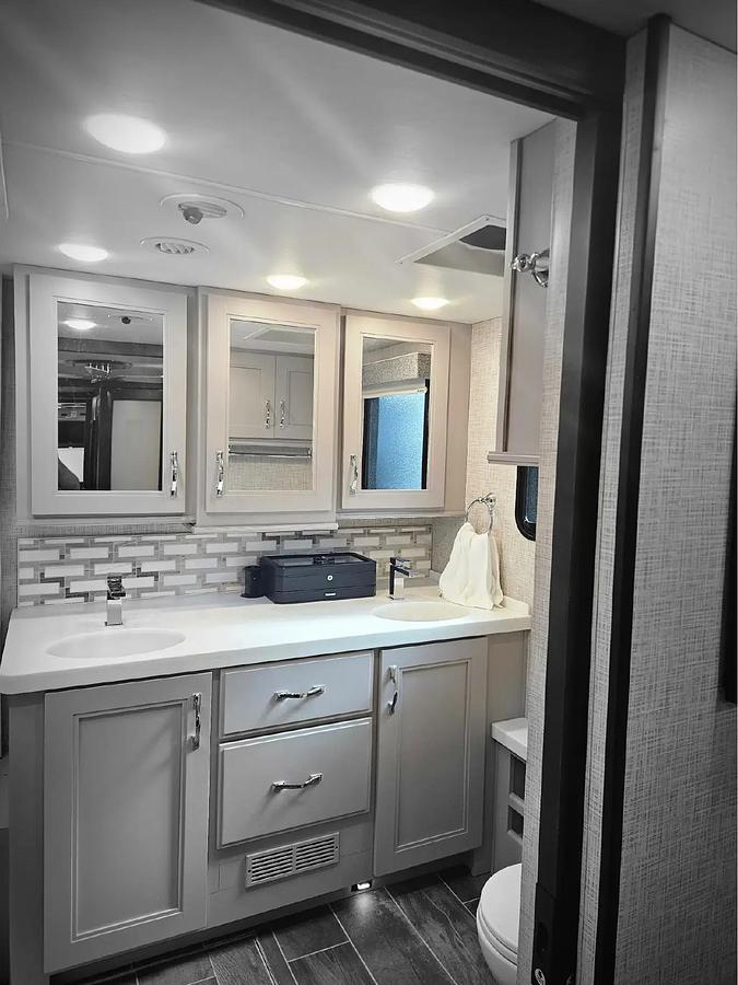 Used 2023 Thor Tuscany 45BX