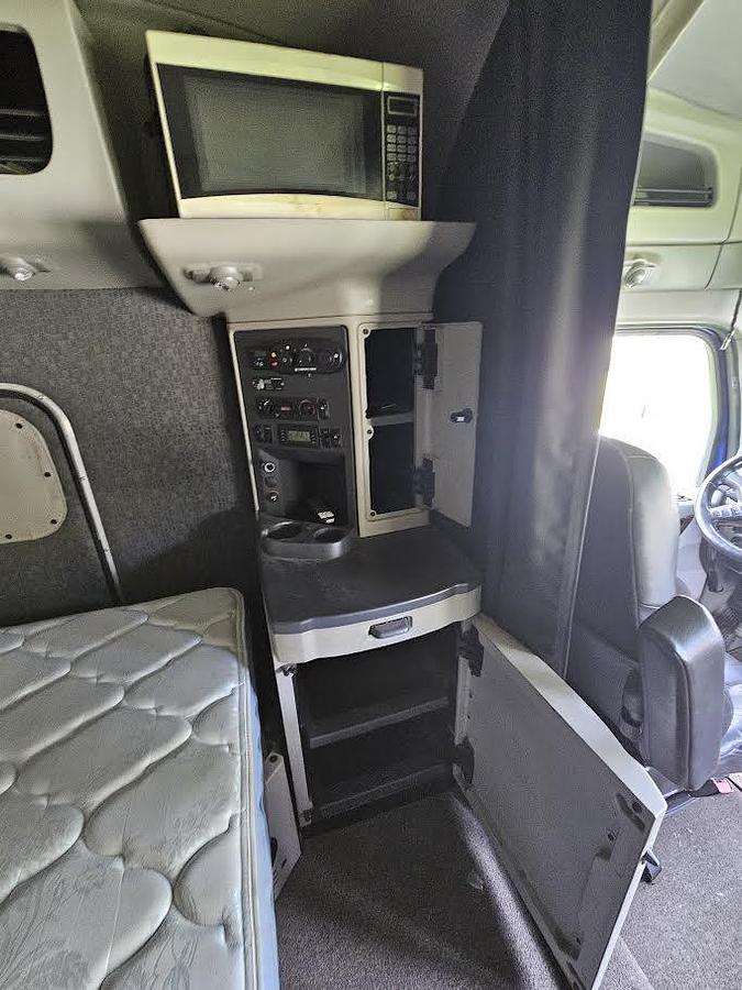 Used 2020 Peterbilt 579