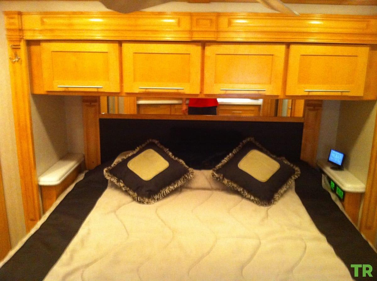Used 2007 Monaco Signature 45 Fortress Class A Motorhome