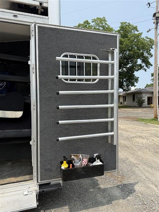 Used 2018 Cimarron Norstar 4 Horse Trailer with Living Quarters