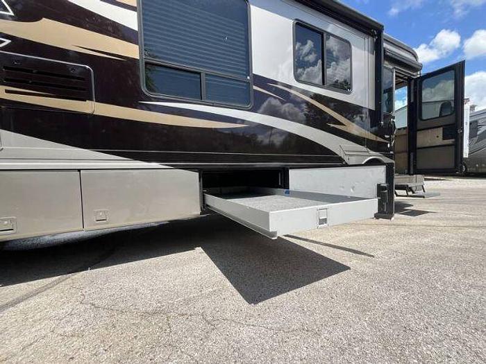 Used 2010 Newmar Ventana 4386