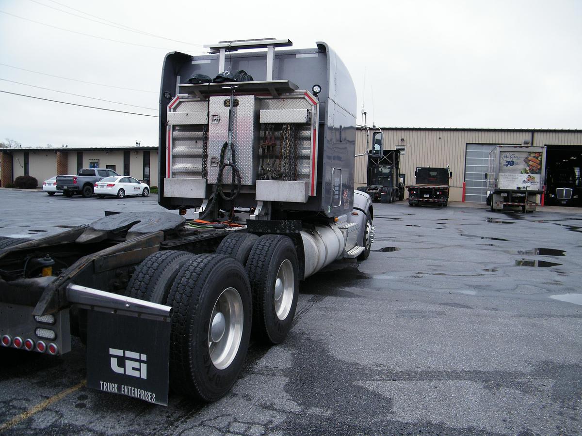 Used 2014 Peterbilt 385