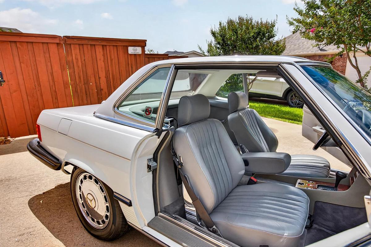 Used 1988 Mercedes-Benz 560 SL