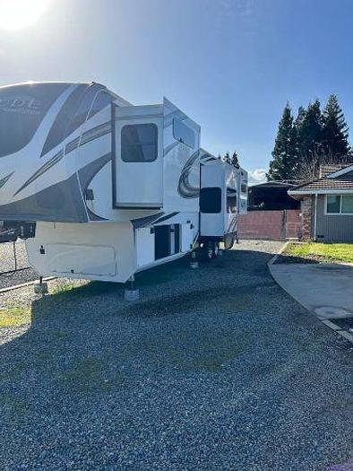 Used 2022 Grand Design Solitude 390RK