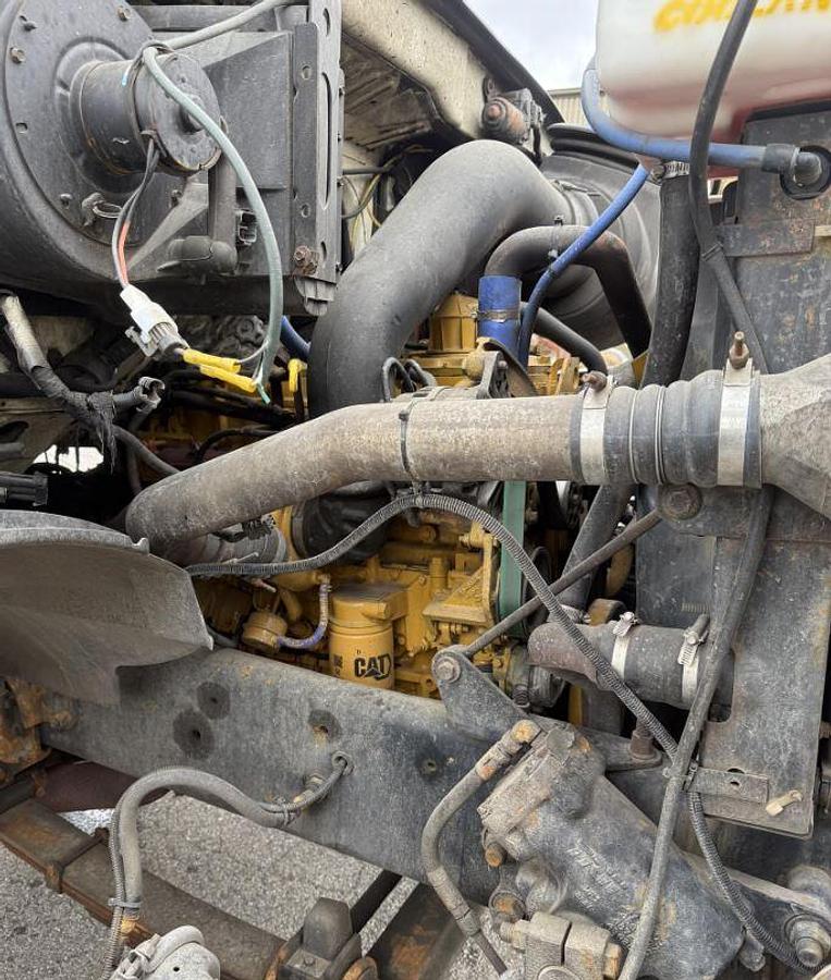 Used 1999 Terex TC4792 Mounted on 1999 Sterling LT7500