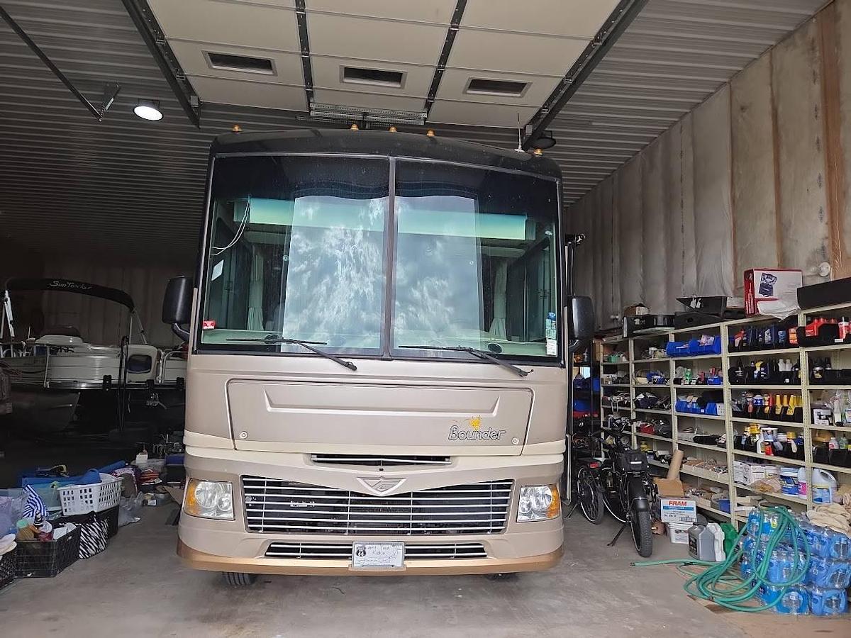 Used 2007 Fleetwood Bounder