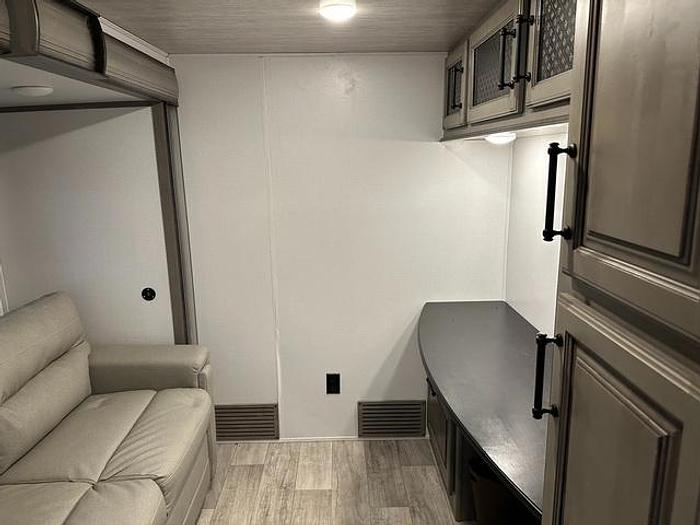 Used 2022 Keystone Montana High Country 385BR