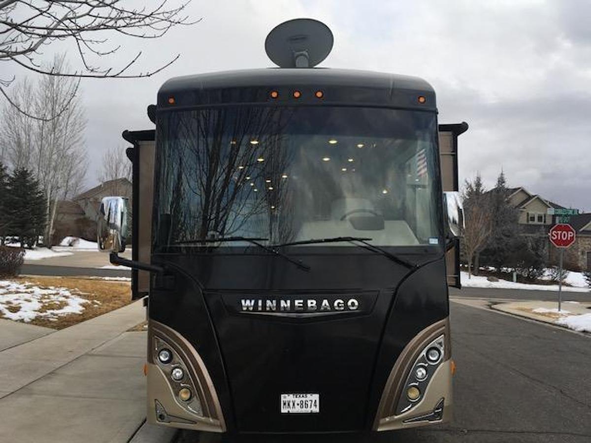 Used 2016 Winnebago Journey 40R Diesel Pusher