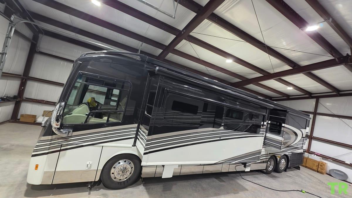 Used 2017 Winnebago Grand Tour 45RL