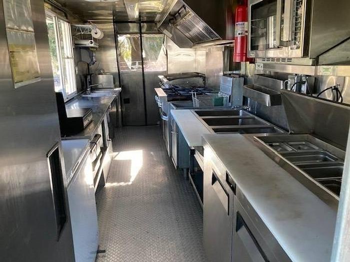 Used 2004 GMC Workhorse Food Truck