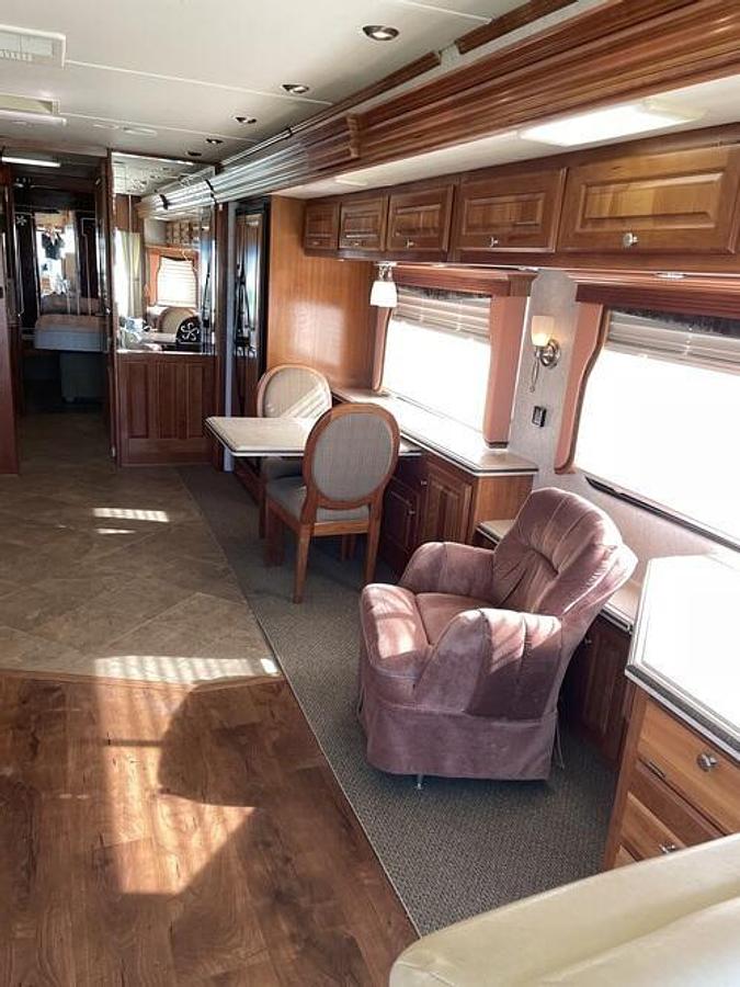 Used 2007 Monaco Camelot 42PDQ Class A Motorhome