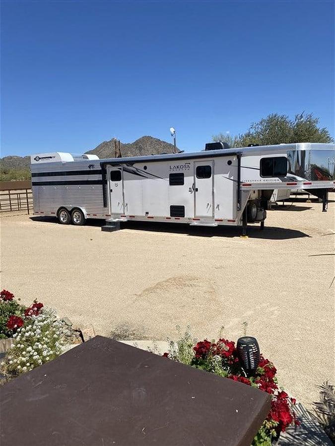 Used 2022 Lakota Charger Edition Stockback 6 Horse Trailer with Living Quarters