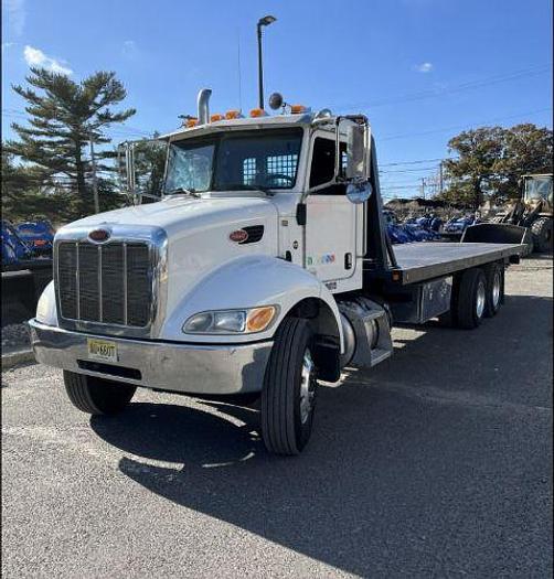 Used 2013 Peterbilt 348 Heavy Rollback