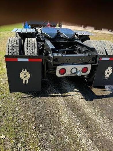 Used 2005 KENWORTH W900L