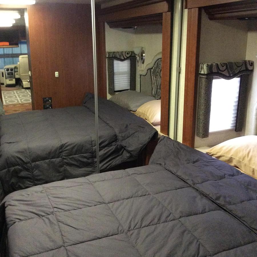 Used 2006 Four Winds Presidio