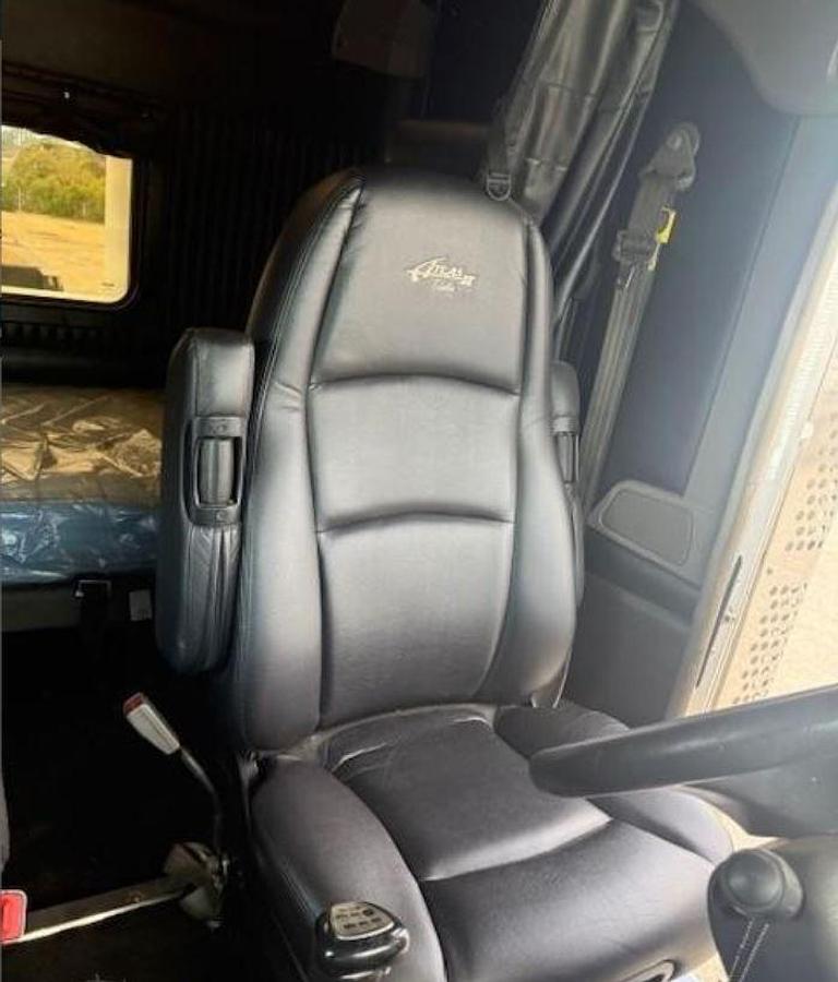 Used 2019 KENWORTH T800