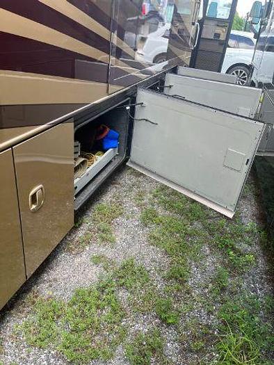 Used 2006 Monaco Camelot 42-DSQ