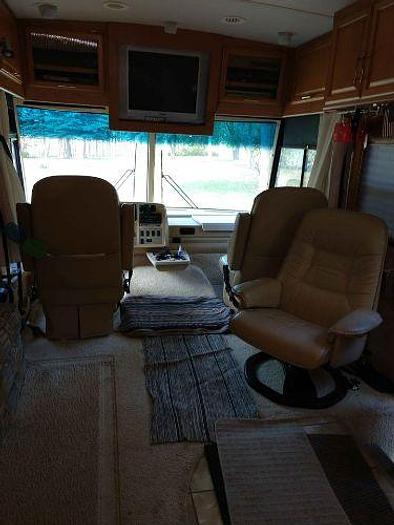 Used 2006 Winnebago Adventurer