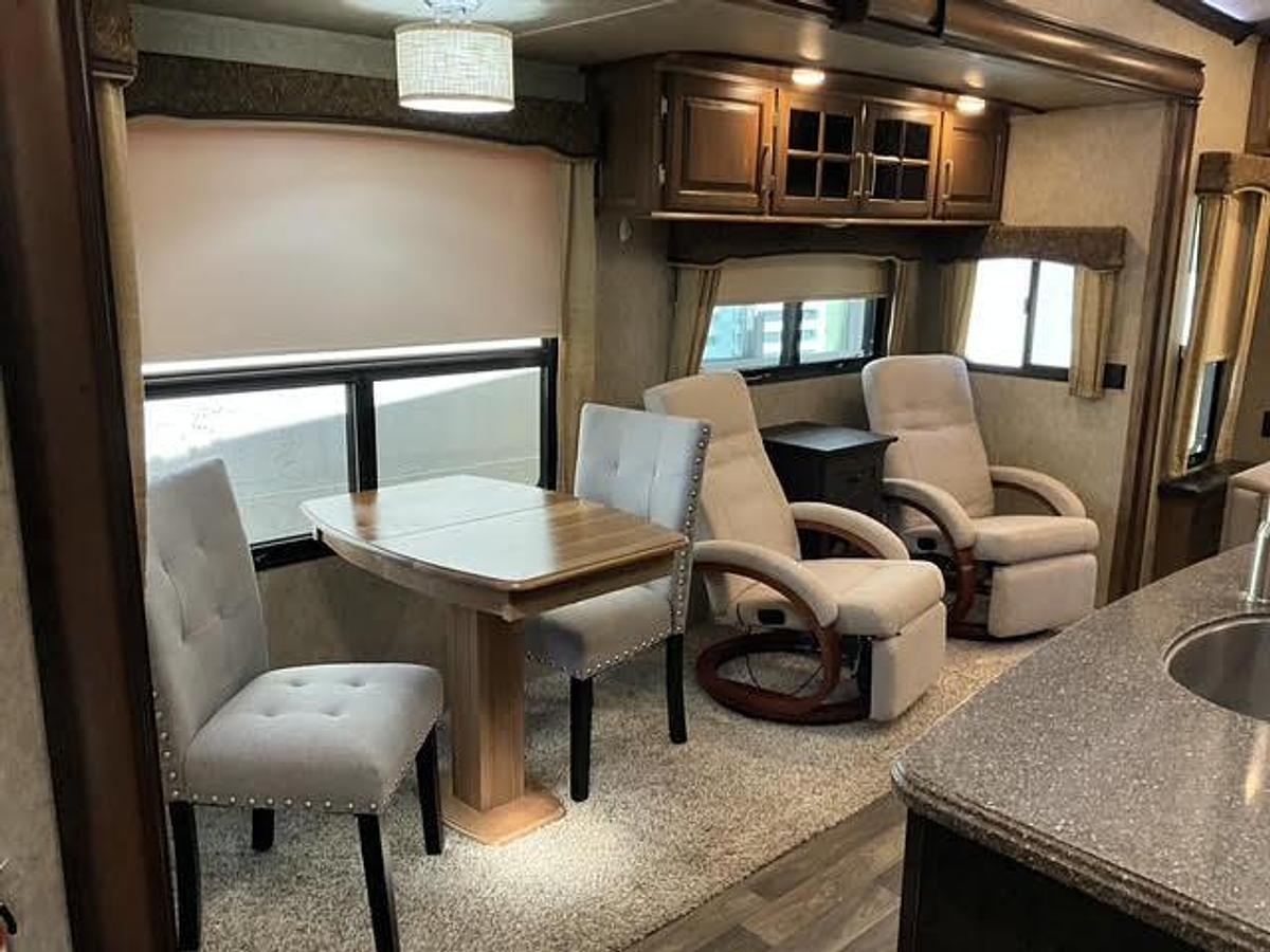 Used 2017 Keystone Montana 3721RL Fifth Wheel