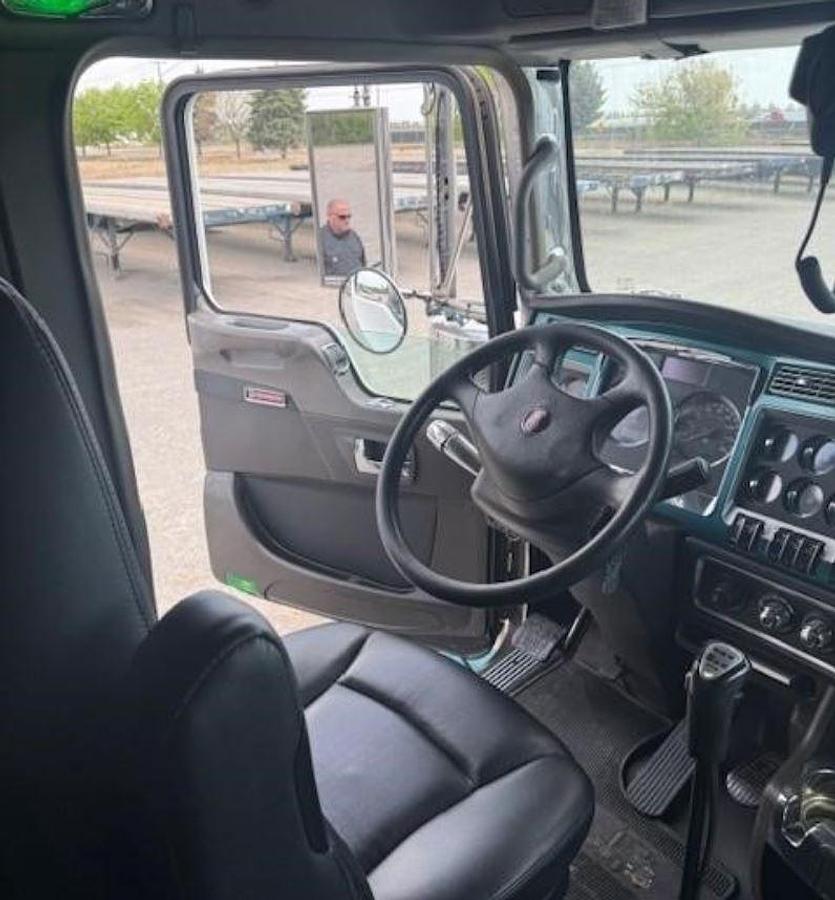 Used 2019 KENWORTH T800