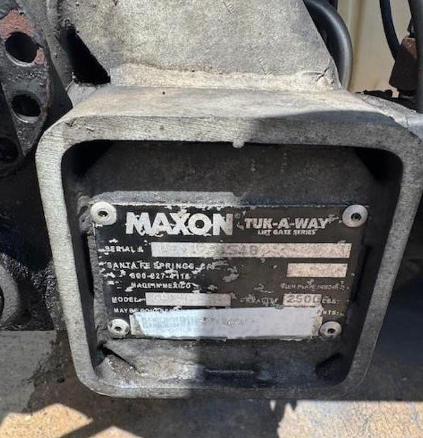 Used 2016 Freightliner M2 Box Truck